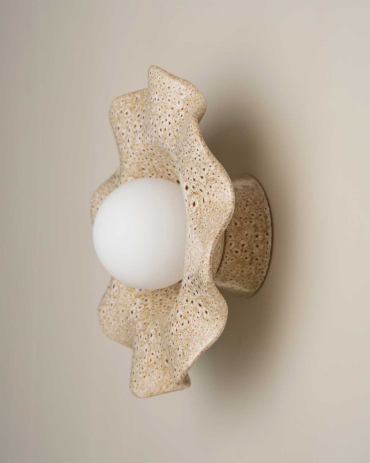 Ceramic Wall Pearl Sconce Light / White Ochre