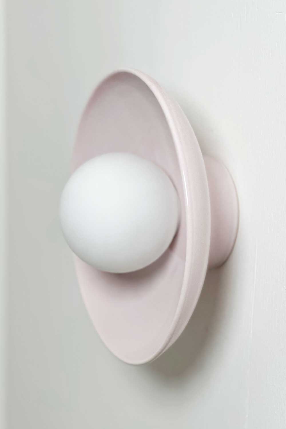 Ceramic Wall Dish Sconce Light / Rose Quartz