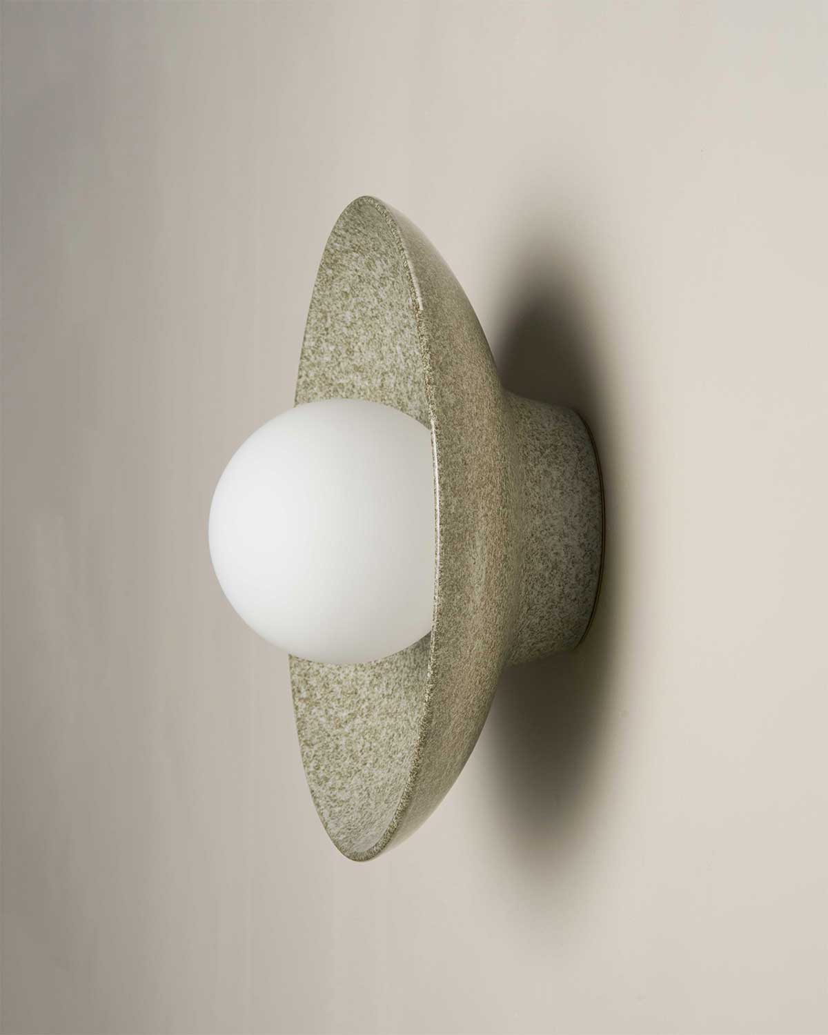 Ceramic Wall Dish Sconce Light / Rivergum