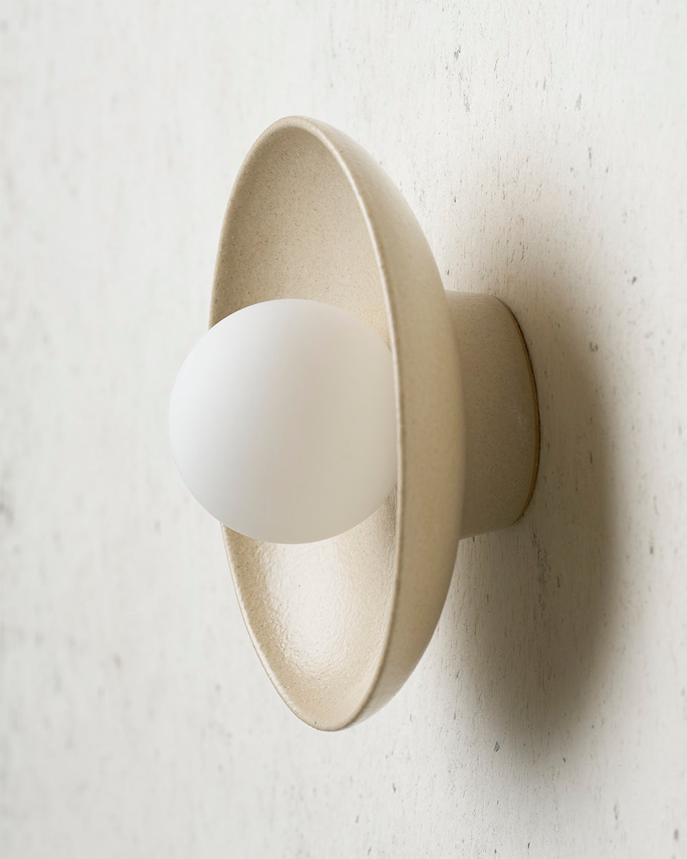 Ceramic Wall Dish Sconce Light / Sand