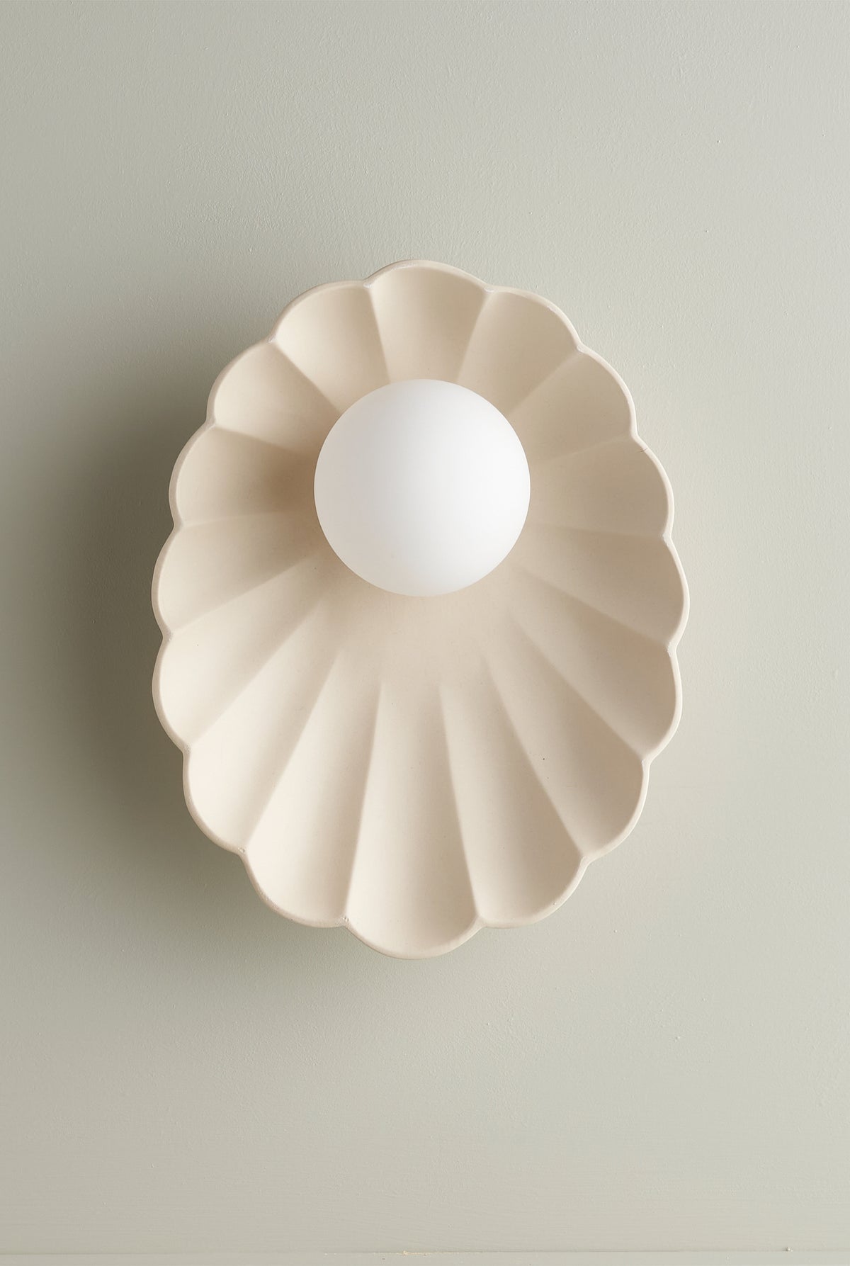 Ceramic Wall Oyster Sconce Light / Bone