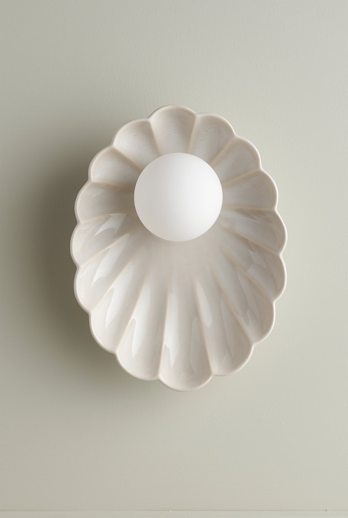 Ceramic Wall Oyster Sconce Light / Coast