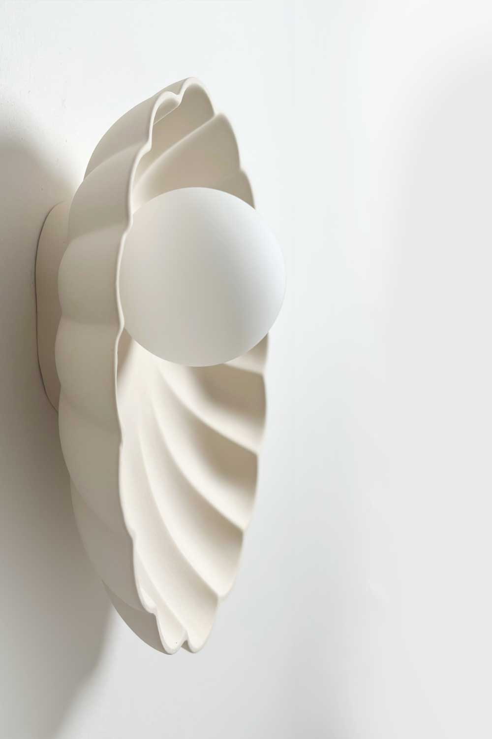 Ceramic Wall Oyster Sconce Light / Bone