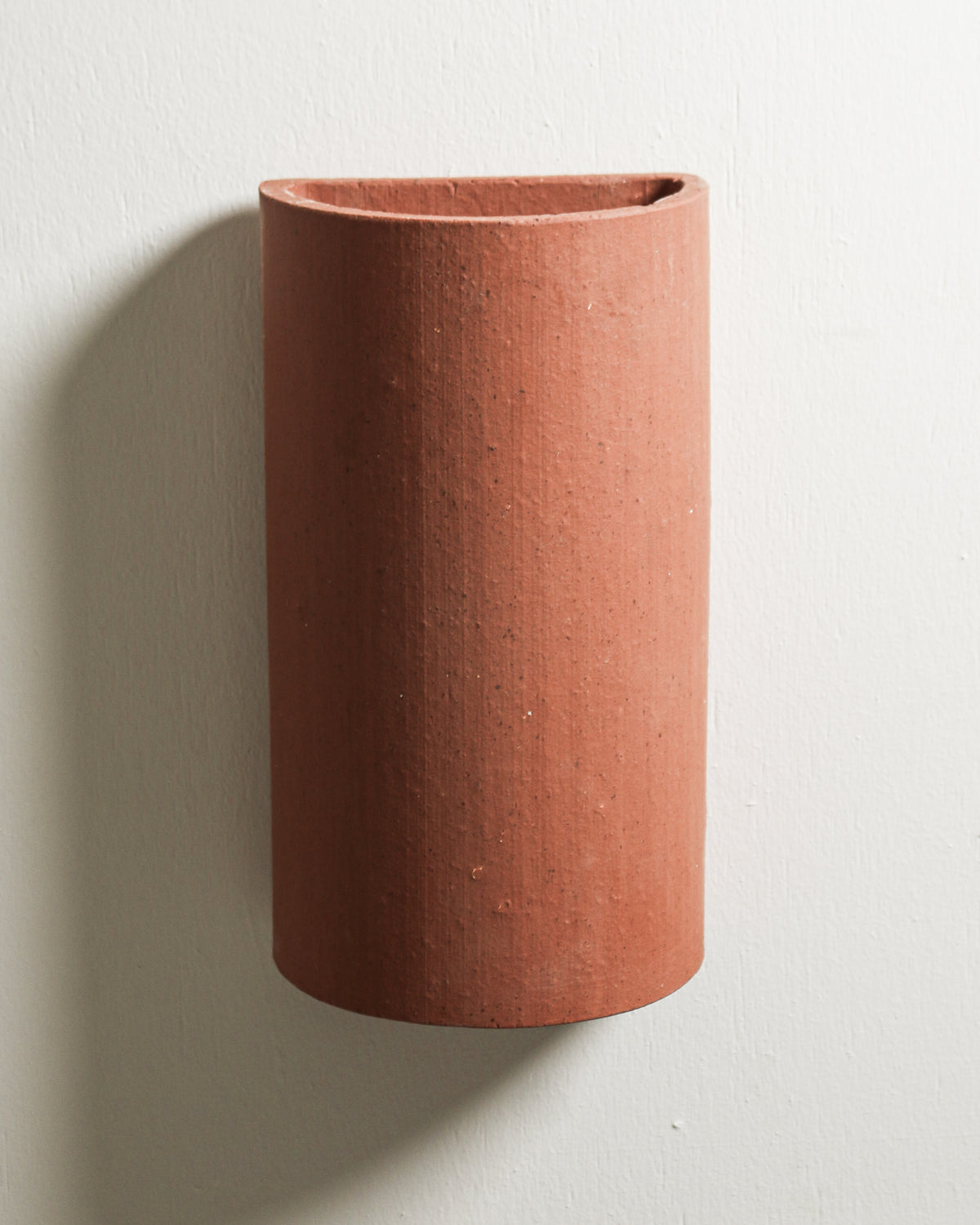 Curve Ceramic Wall Light / Terracotta
