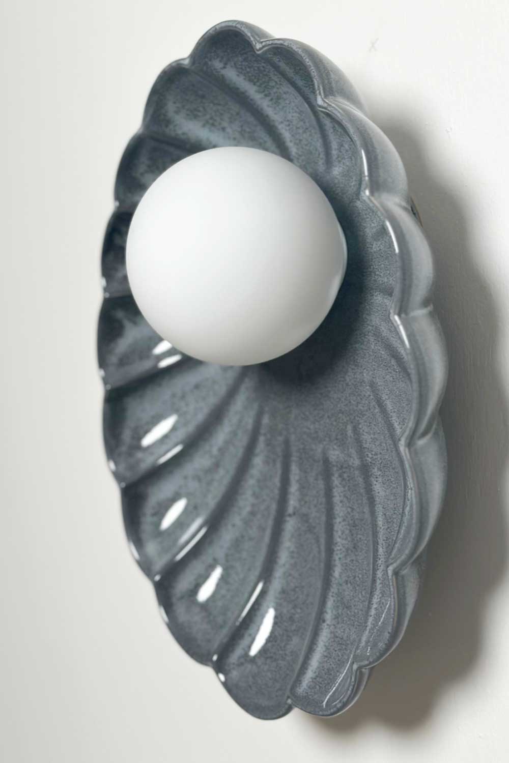 Ceramic Wall Oyster Sconce Light / Storm