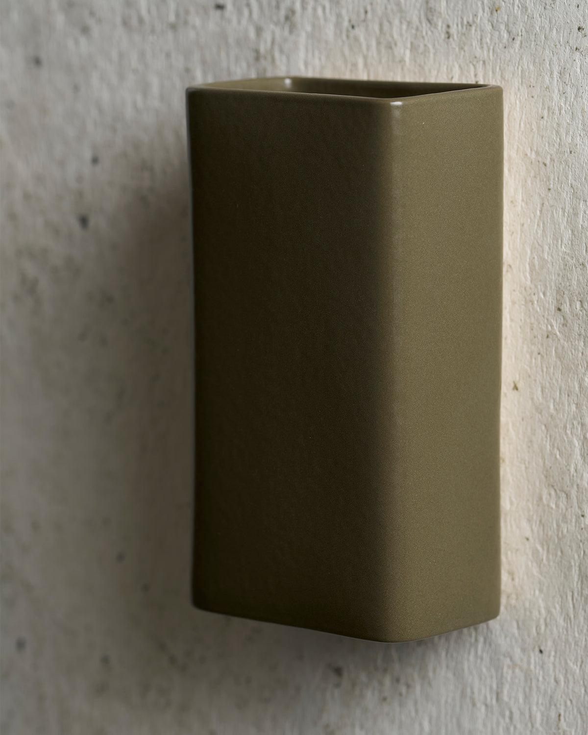 Box Ceramic Wall Light / Olive