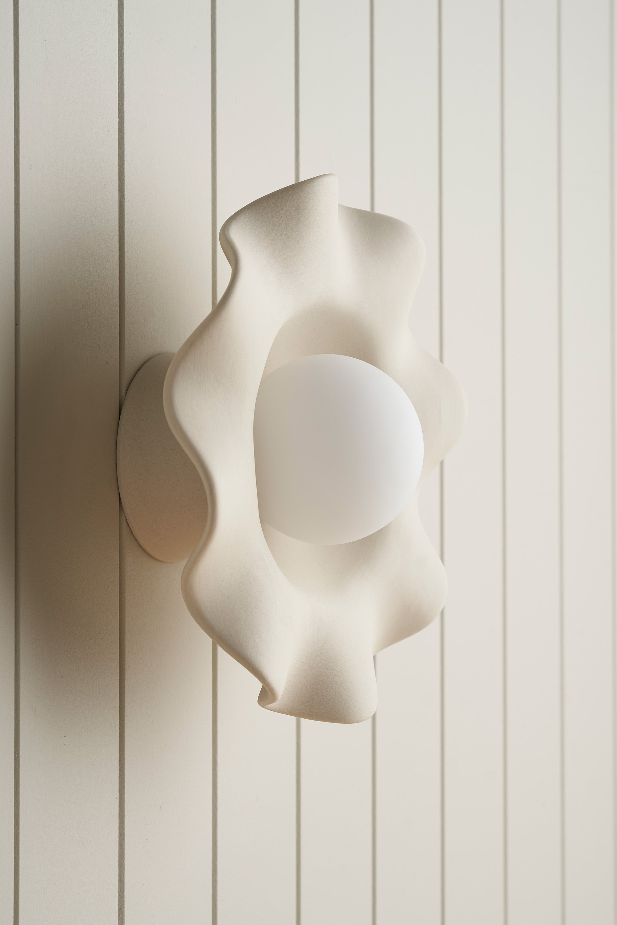 Ceramic Wall Pearl Sconce Light / Bone Ivory